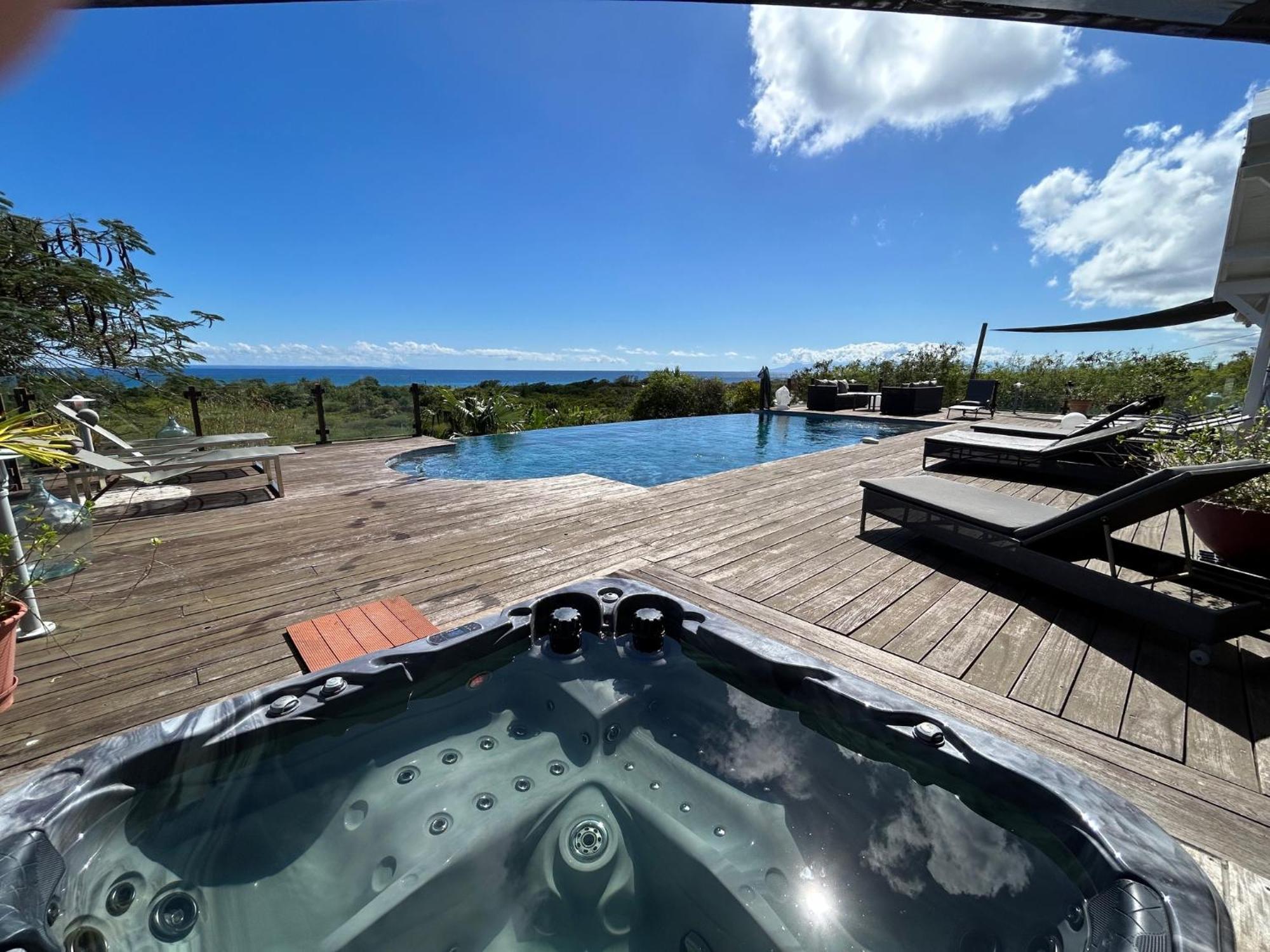 Villa Deluxe L'Hacienda Villa Vue Mer 180 Piscine Jacuzzi Proche Plage Marina Golf Pointe Des Chateaux Et Casino Jardin Clos Voyage Durable Сен-Франсуа Екстер'єр фото
